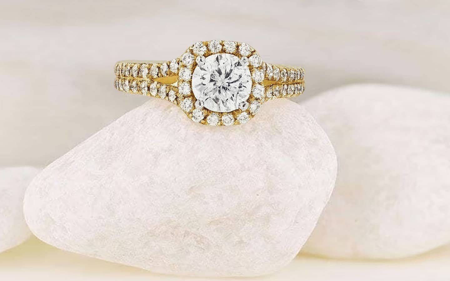 Lab Diamond Engagement Rings