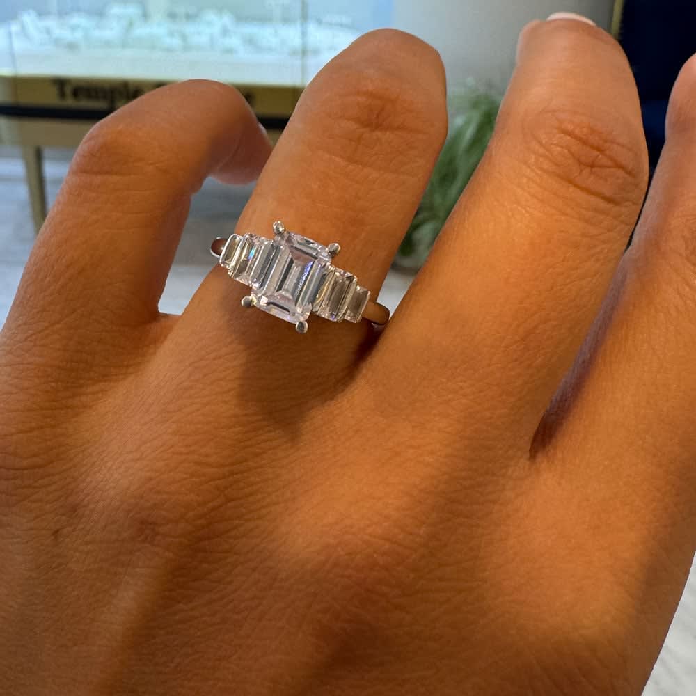 Emerald Lab Diamonds Engagement Ring