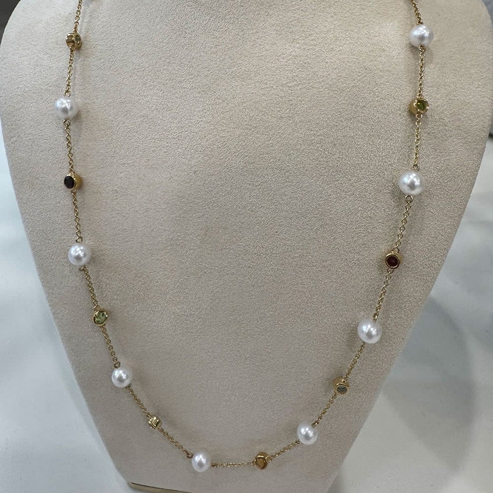 Pearl and gemstone necklace