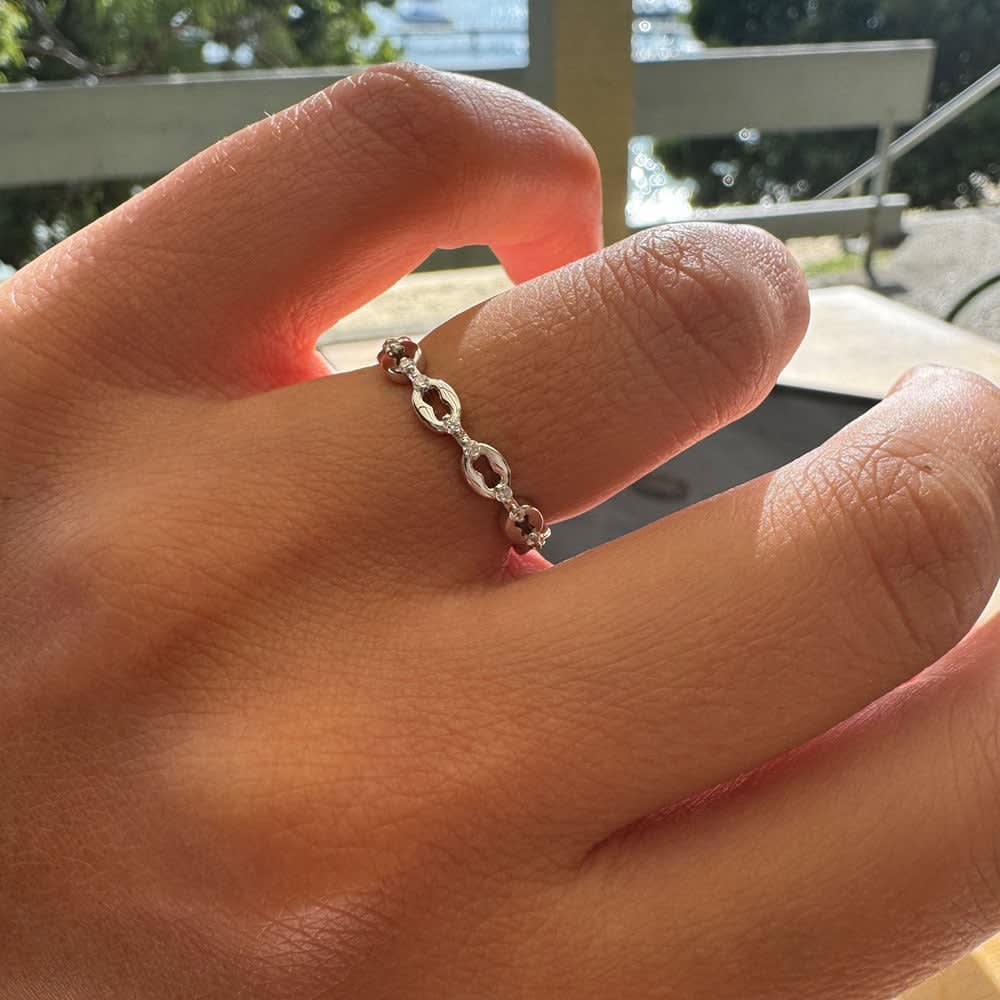 Unique diamond petite ring