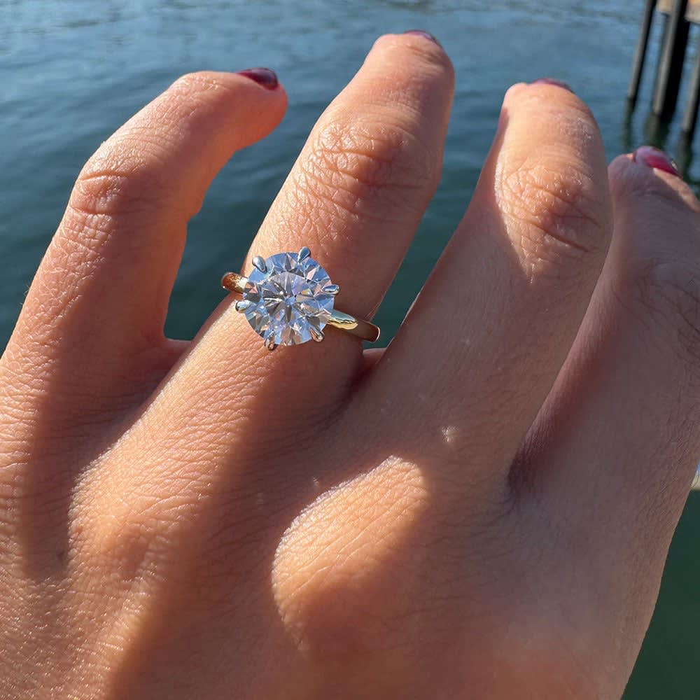 3 carat lab round diamond in six claw setting