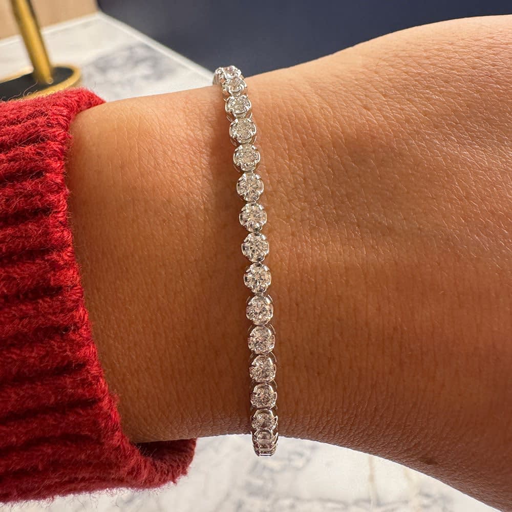 4carat lab tennis bracelet in rounded setting