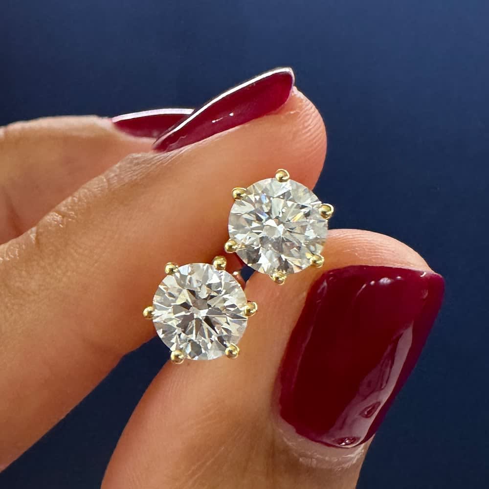 6 prong diamond studs