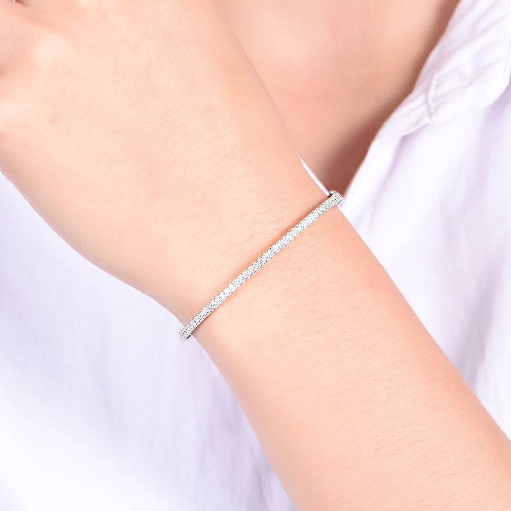Round Diamond Full bangle