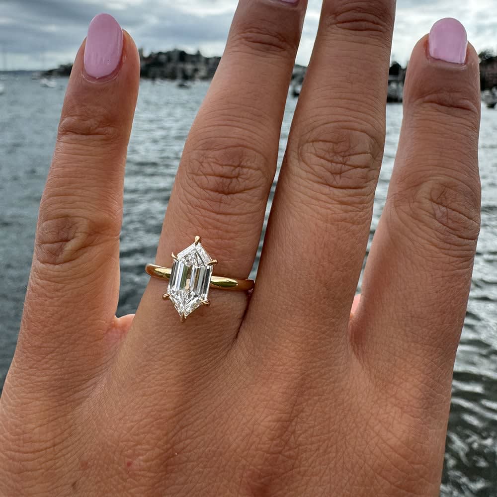 2ct hexagon lab diamond