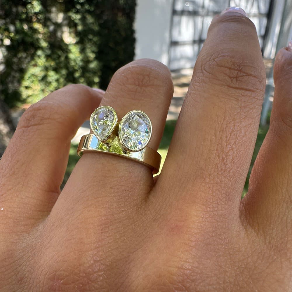 Toi et moi cigar ring