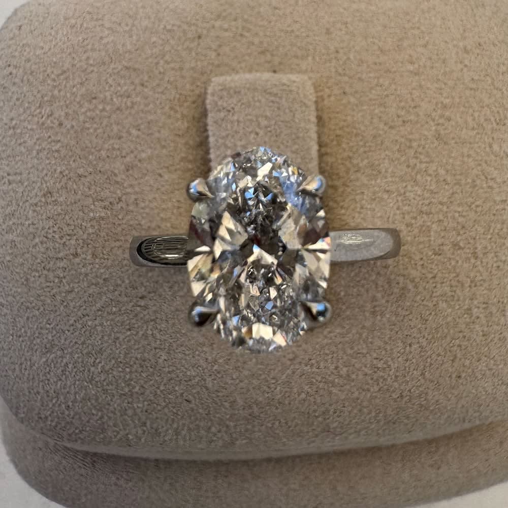 Lab oval diamond in white gold setting