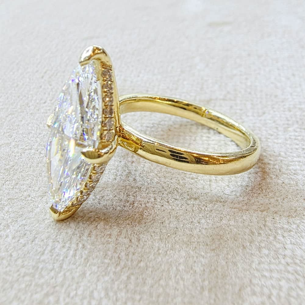 D VVS2 marquise set with hidden halo
