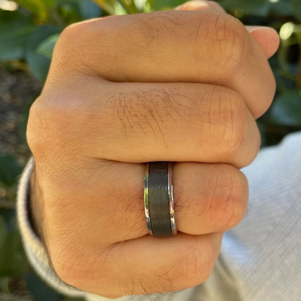 Tantalum with carbon ring