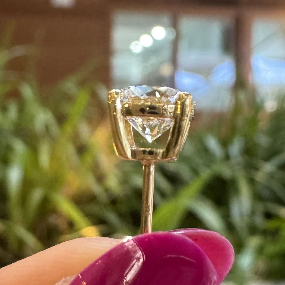 1 carat each EVS1 diamond studs