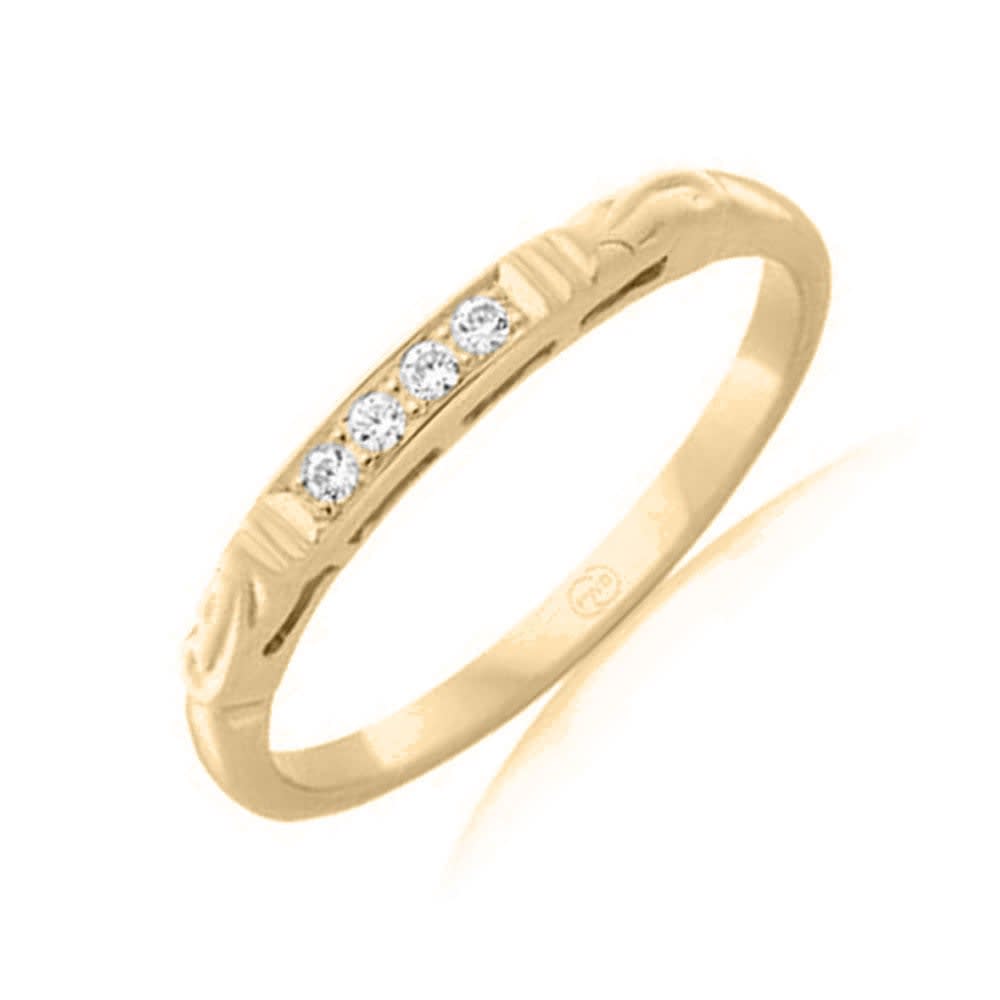 Carved Diamond Wedding ring in yellow gold