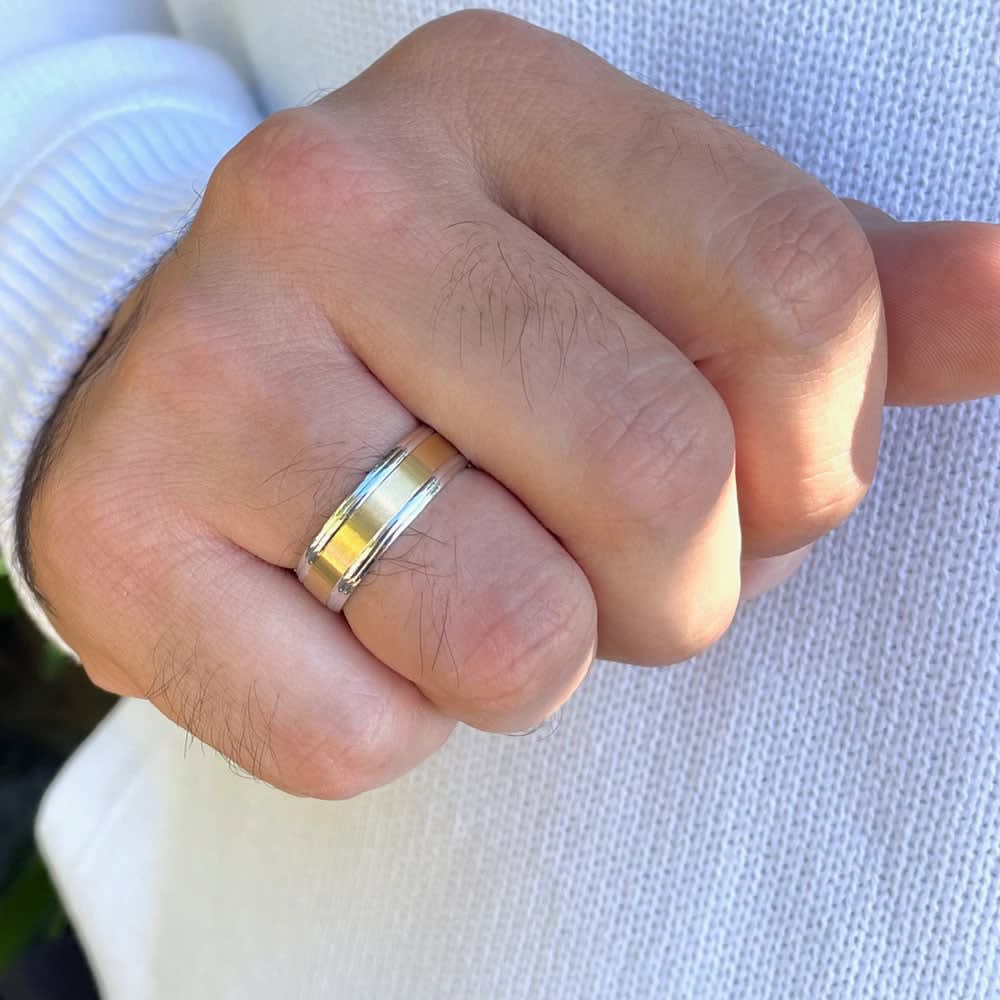 Brushed Finish Dual Tone Mens wedding Ring in 9k