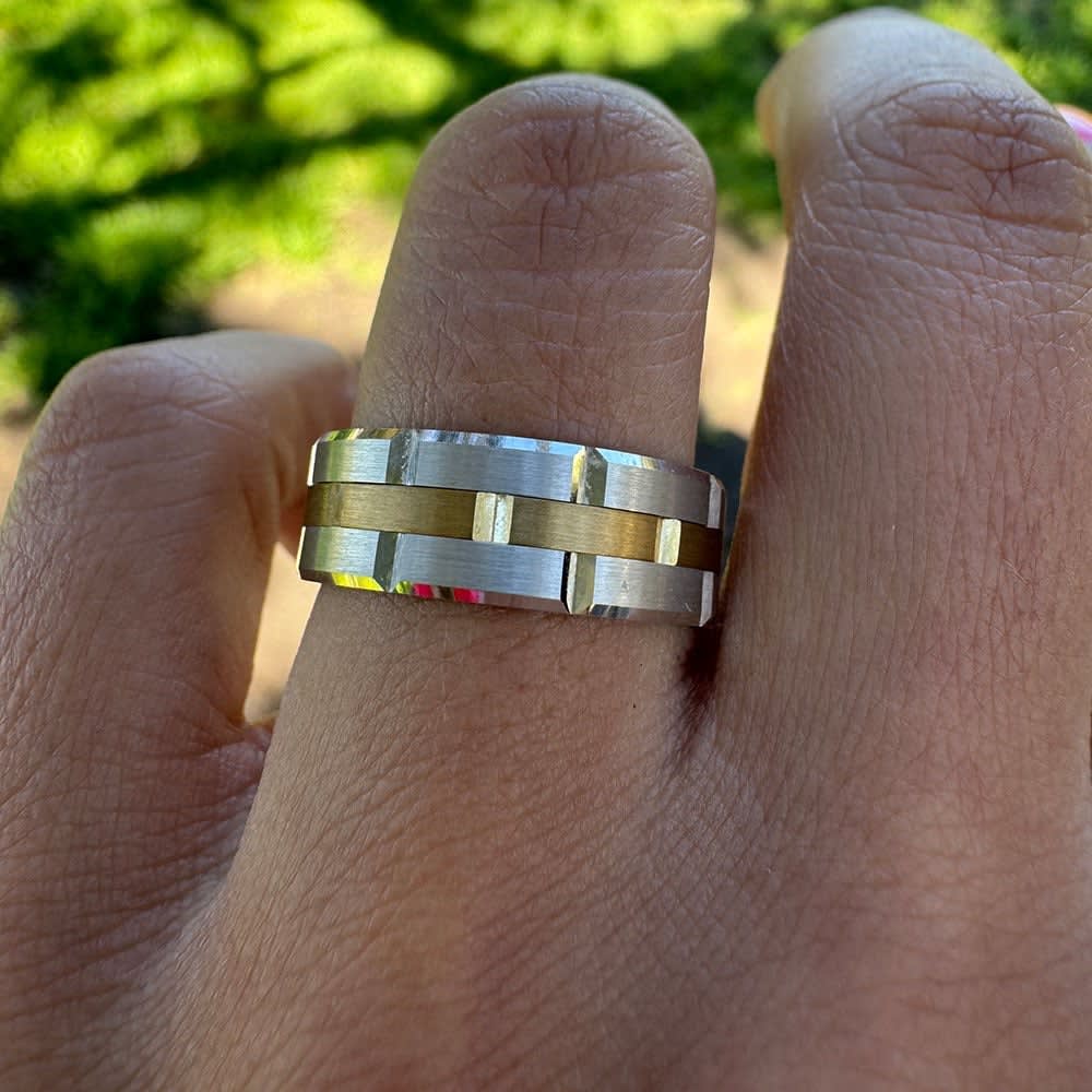 7mm Wedding Band Melbourne in White and yellow gold