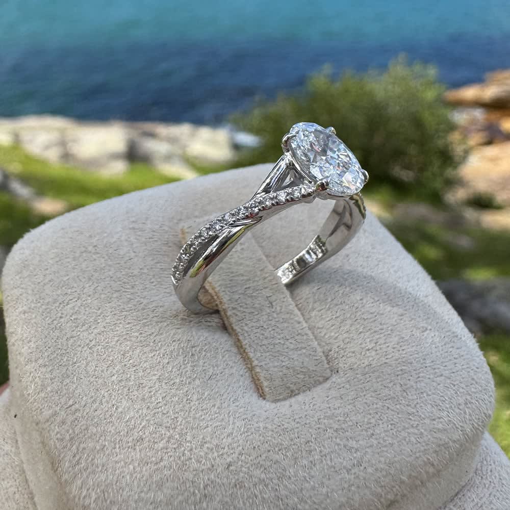 1 carat oval lab diamond on a twisted band