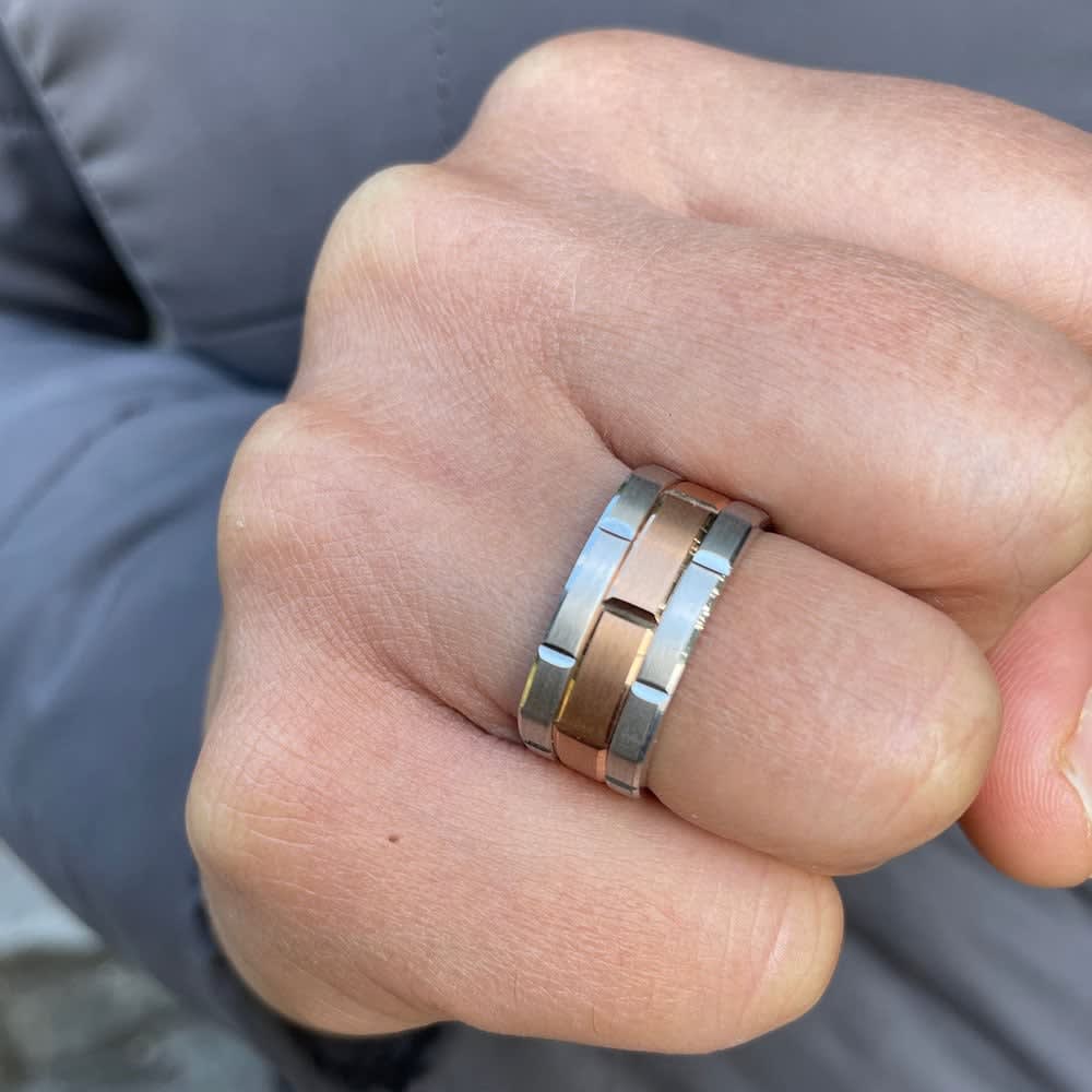 Square pattern two tone mens ring