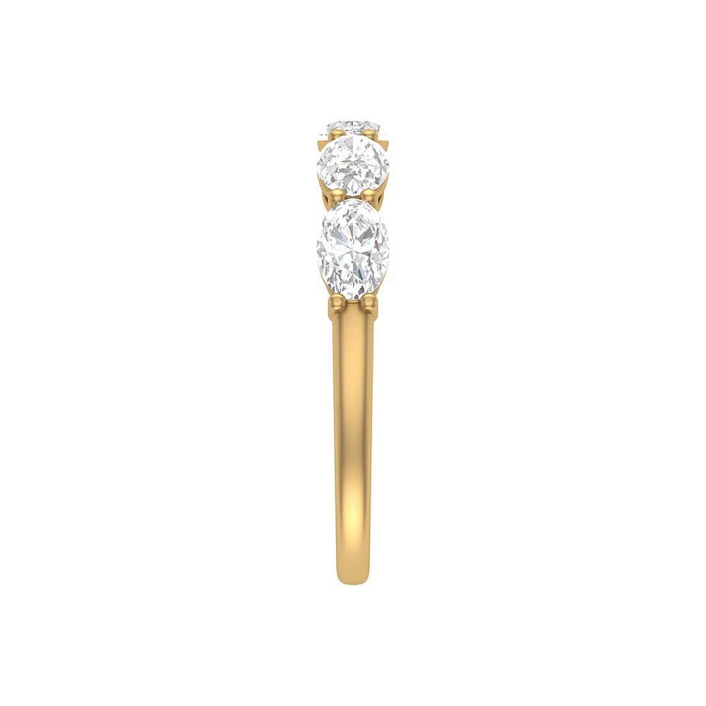 West to East oval Lab diamond band