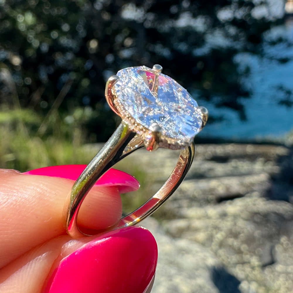 3 carat D VS1 oval engagement ring
