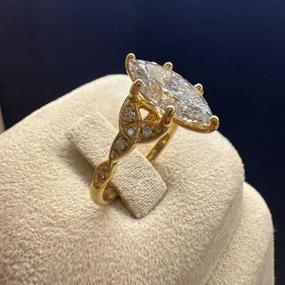 Marquise diamond set on Celtic band