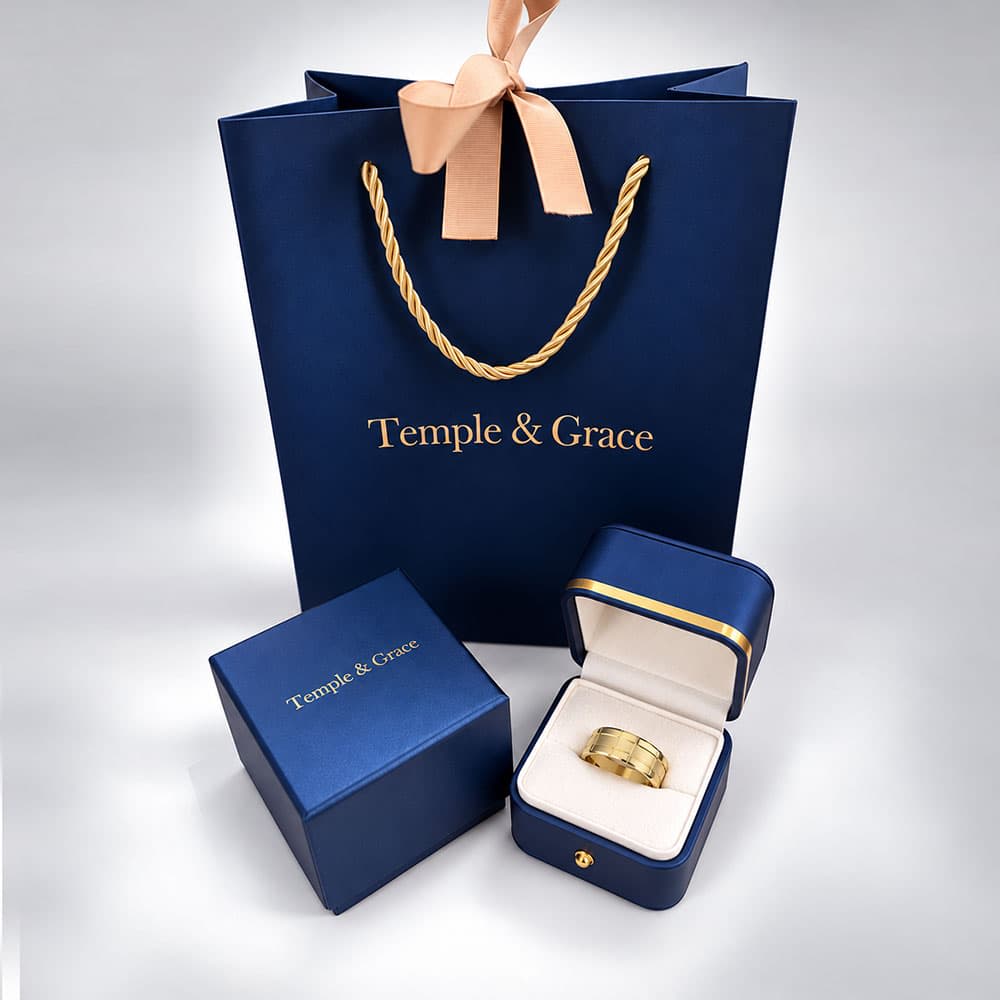 Jewellery box and stylish gift bag