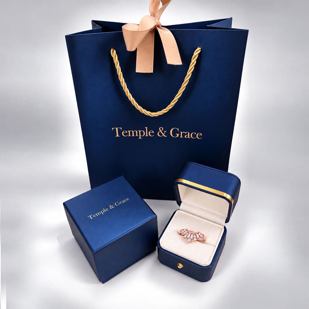 Jewellery box and stylish gift bag