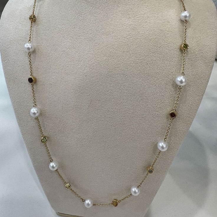 Pearl and gemstone necklace