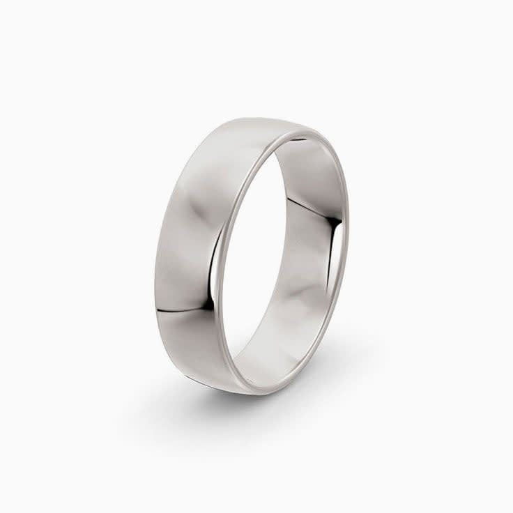 Classic Wedding Ring In all carat weight
