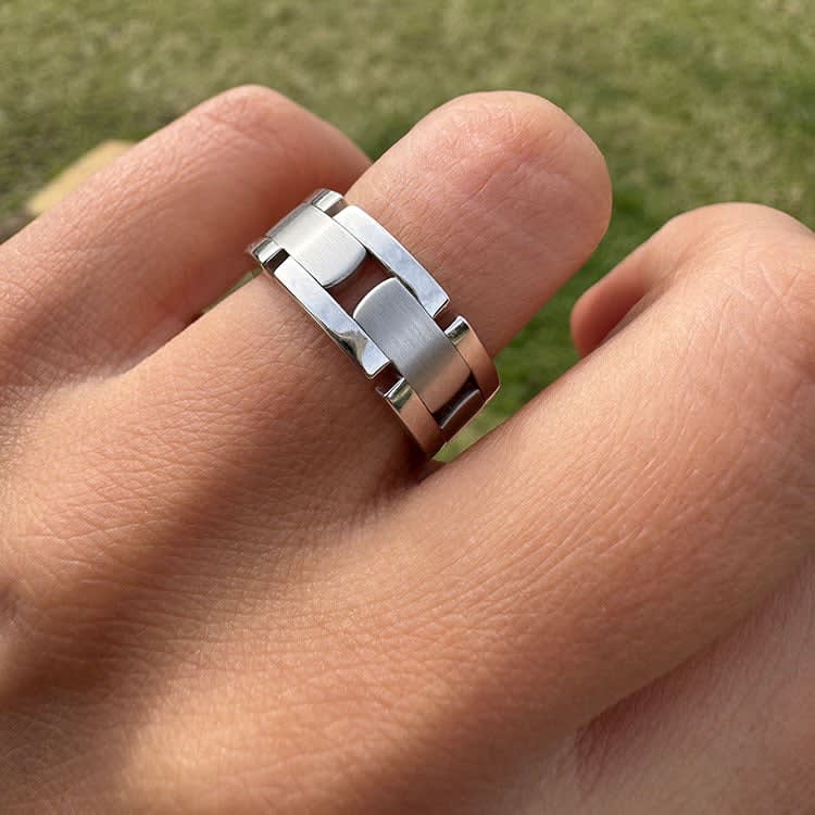 Flexible chain mens ring