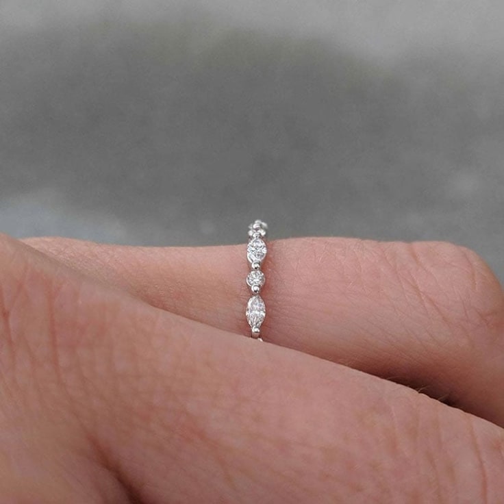 Lab marquise with round diamond band