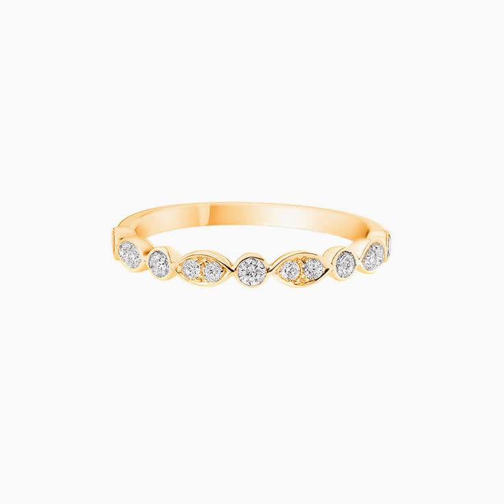 Round diamond petite Wedding Ring