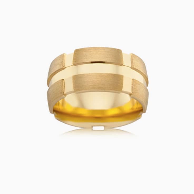 Centre Grooved Mens Ring B4309