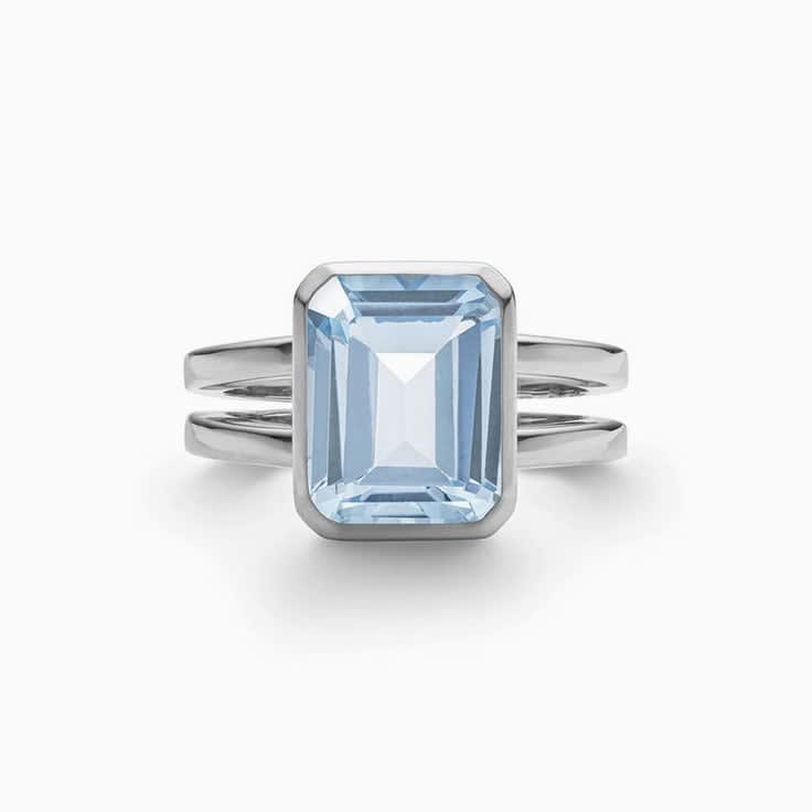 Emerald Cut Aquamarine On Split Shank Band