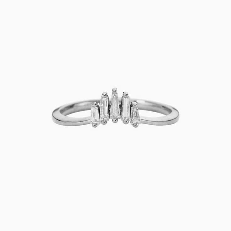 Petite chevron diamond band