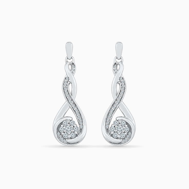 Twisted Earrings With Cluster Diamond
