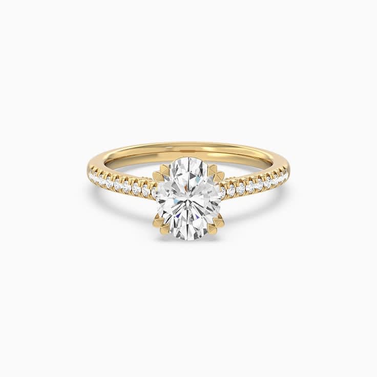 Oval diamond ring