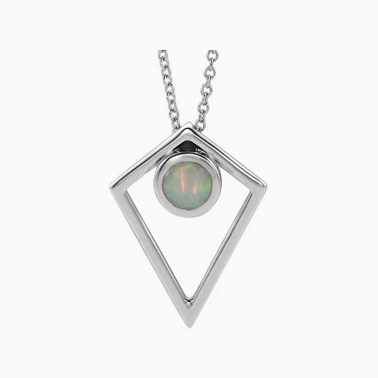 Opal necklace in gold
