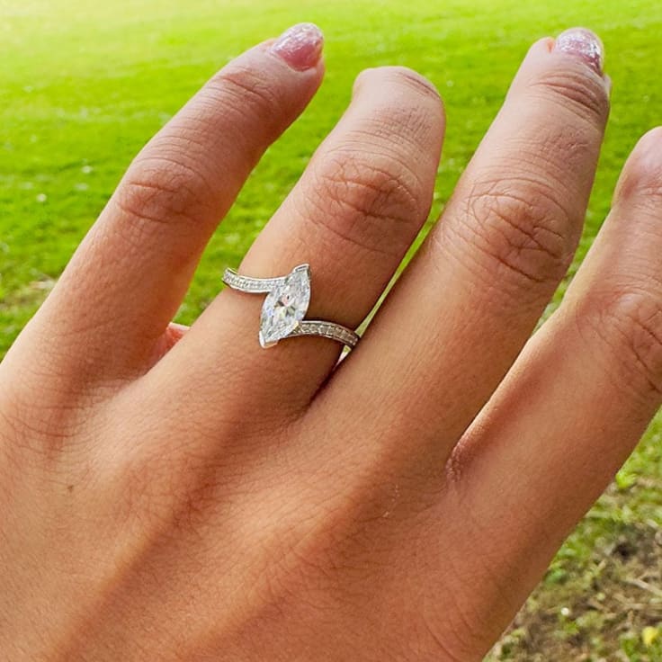 Marquise diamond on a pave setting