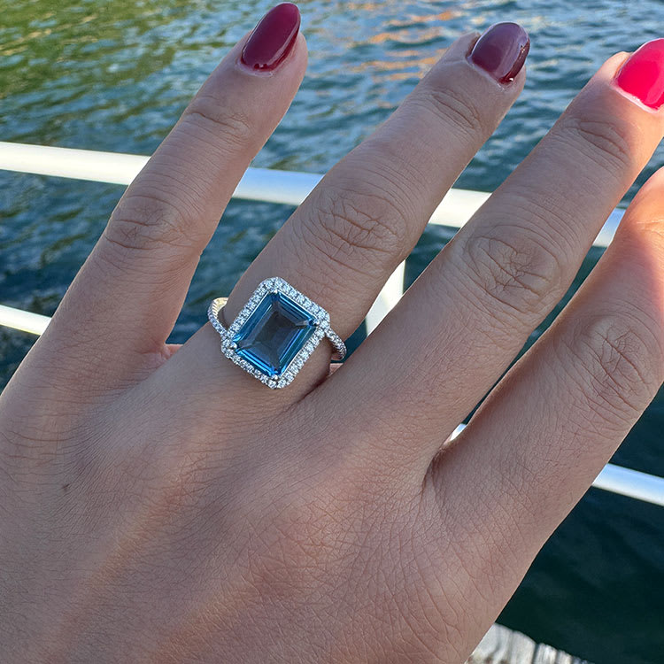 Dark Aquamarine and Diamond ring