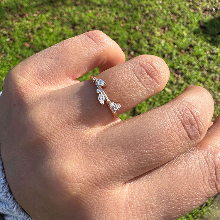 Petite marquise diamond band
