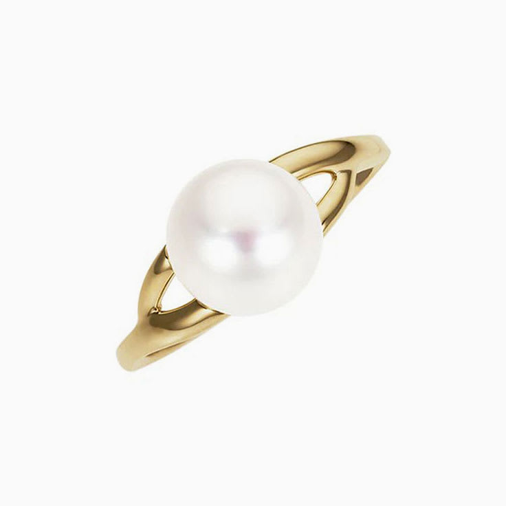 Pearl 8mm  Ring in Yellow Gold