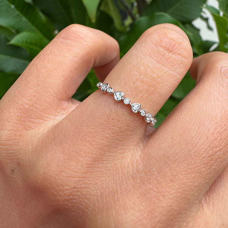 Heart Pattern Wedding Band