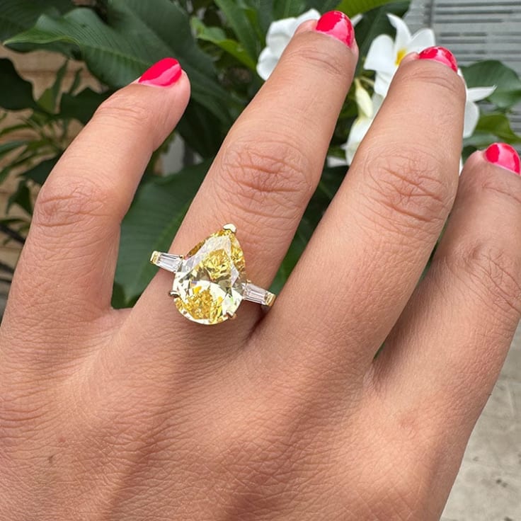 Citrine With Baguette Diamond