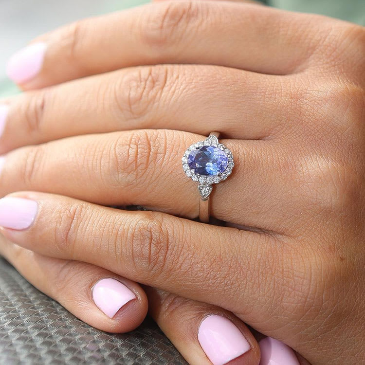 Oval Ceylon Sapphire With Diamond Ring