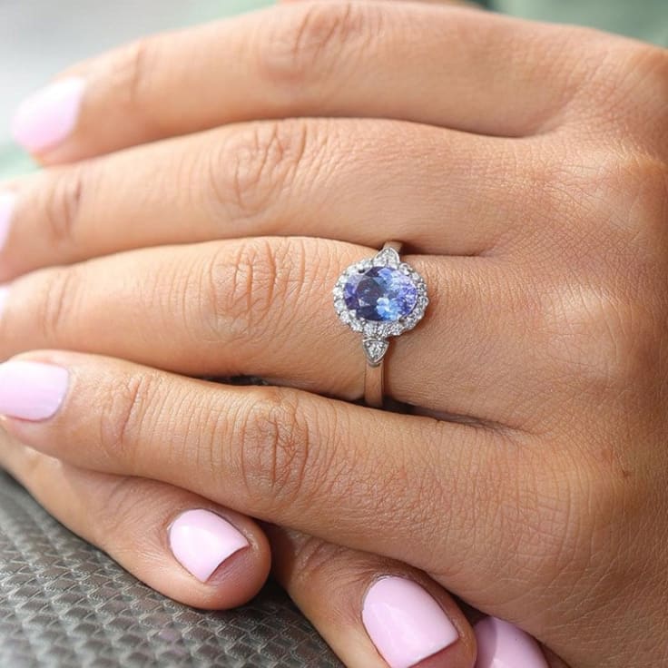 Oval Ceylon Sapphire With Diamond Ring