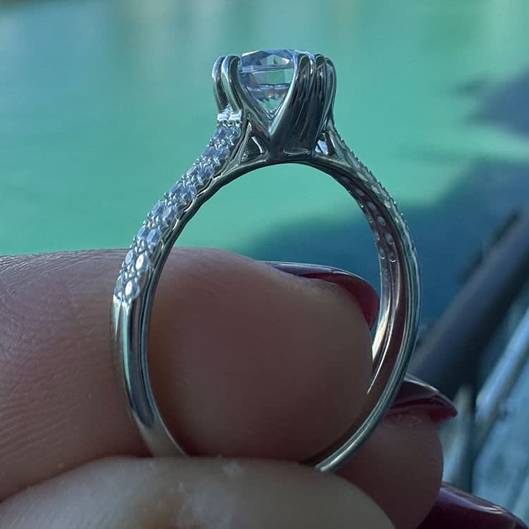 Lab grown diamond with double prongs