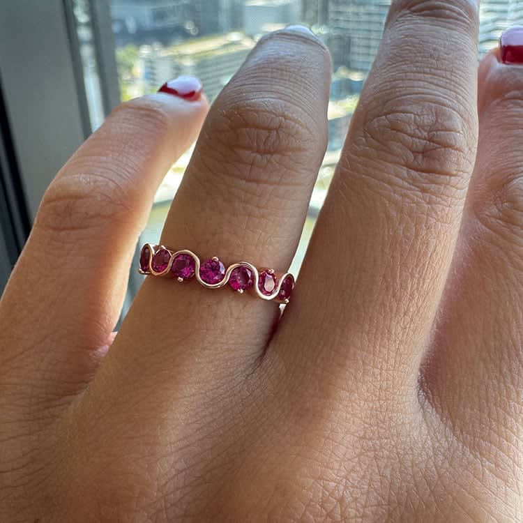 Red ruby wave ring
