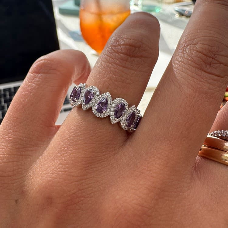 Amethyst and diamond band White Gold