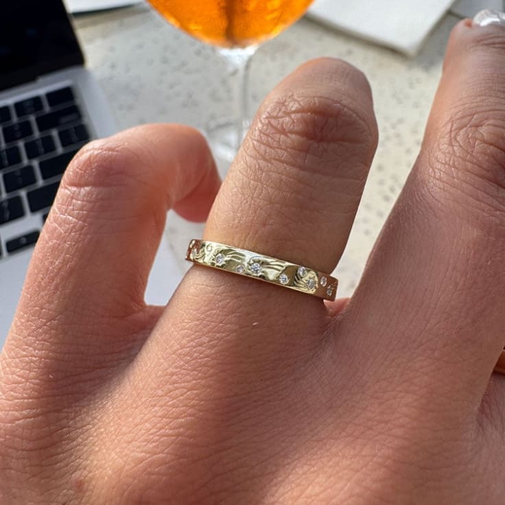 3mm flat band with diamonds