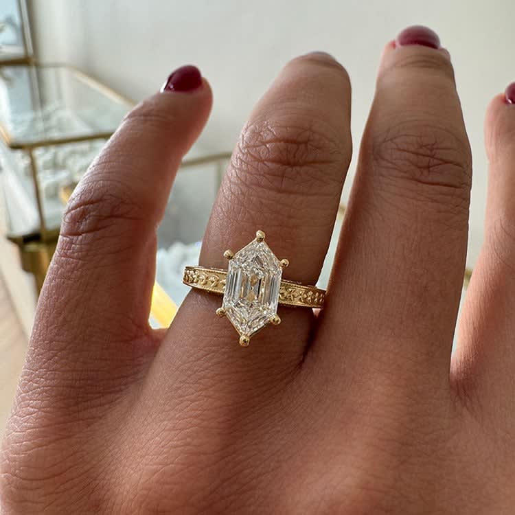 Step cut Dutch marquise on a vintage band