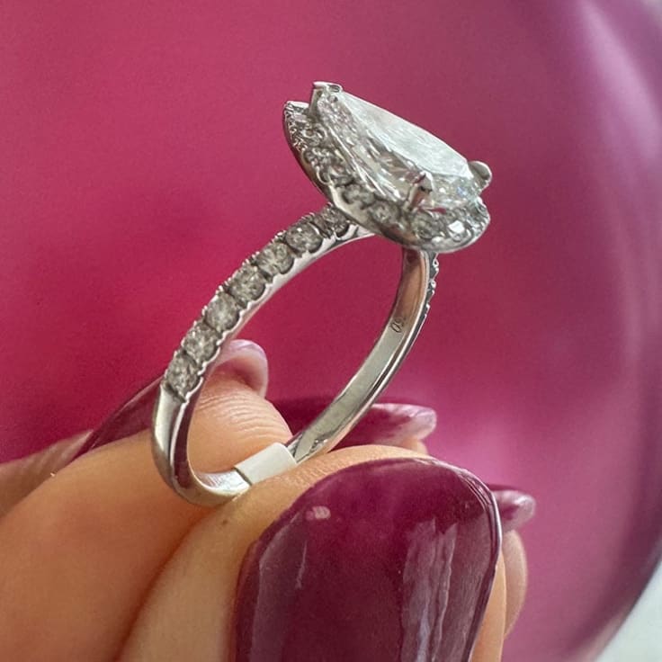 1ct pear diamond with a halo