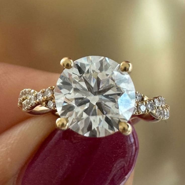 2 carat round with a twisted band